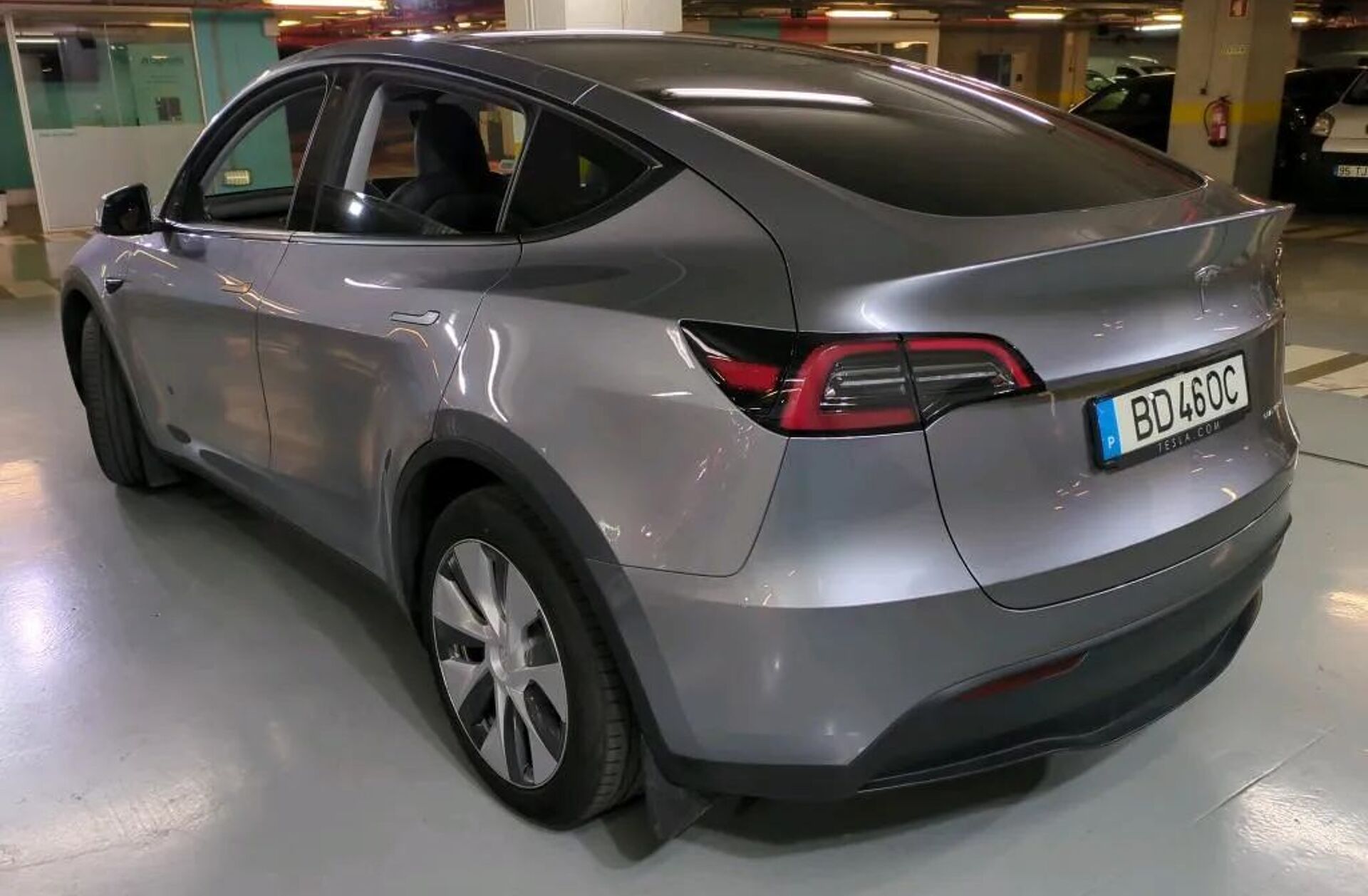 TESLA Model Y Long Range Tração Integral