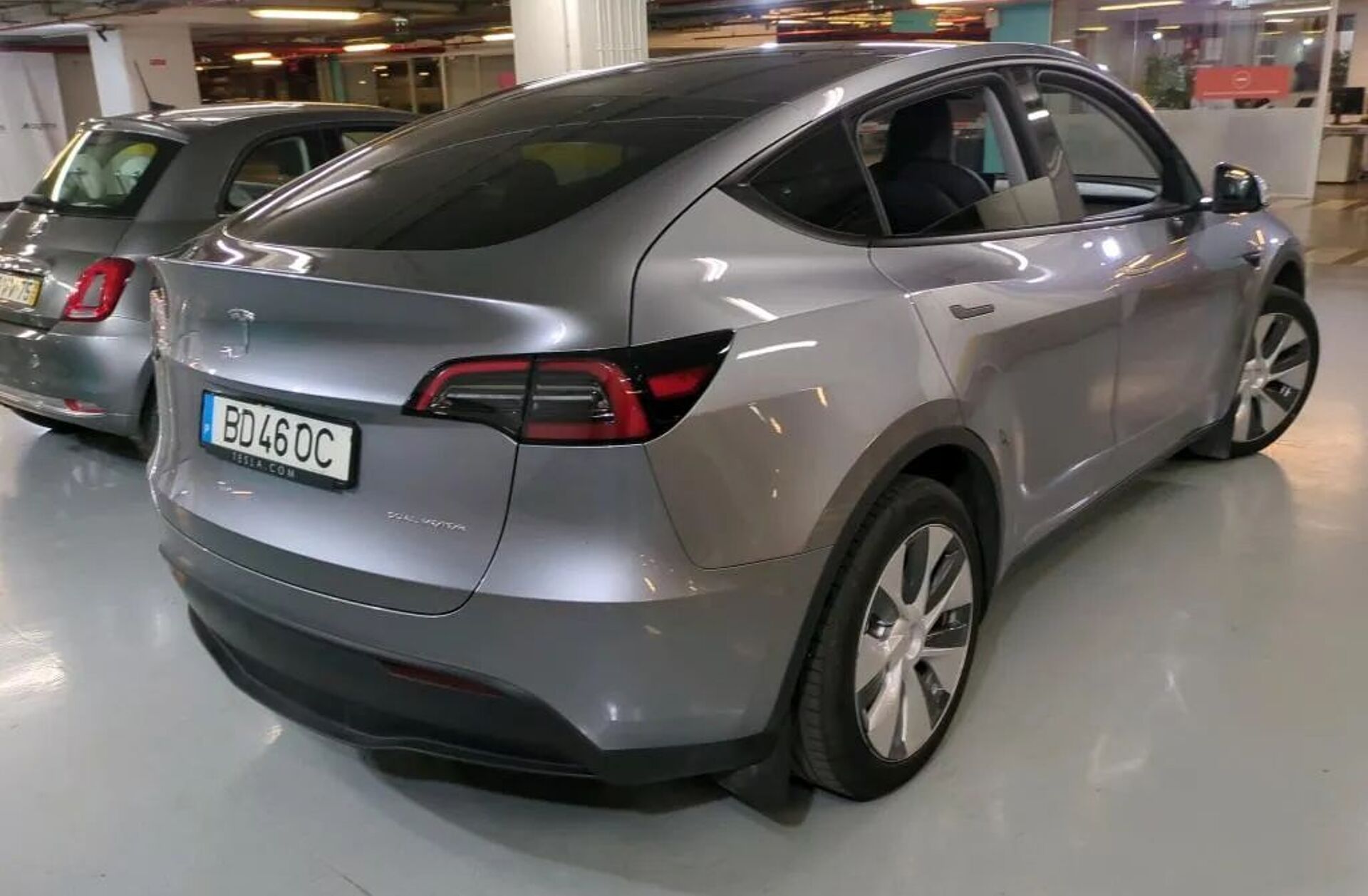 TESLA Model Y Long Range Tração Integral
