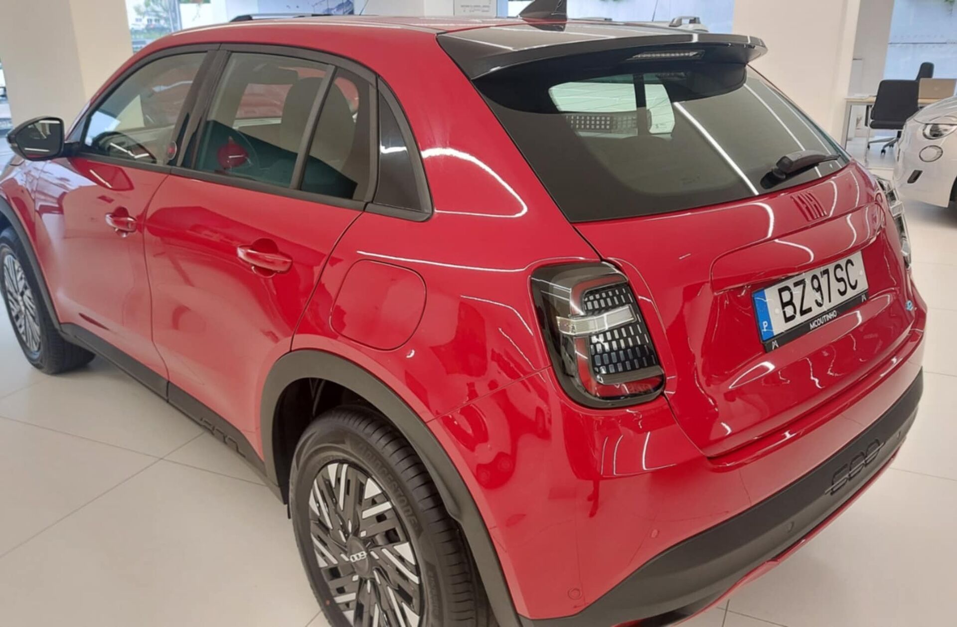 FIAT 600 e 54 kWh (RED)