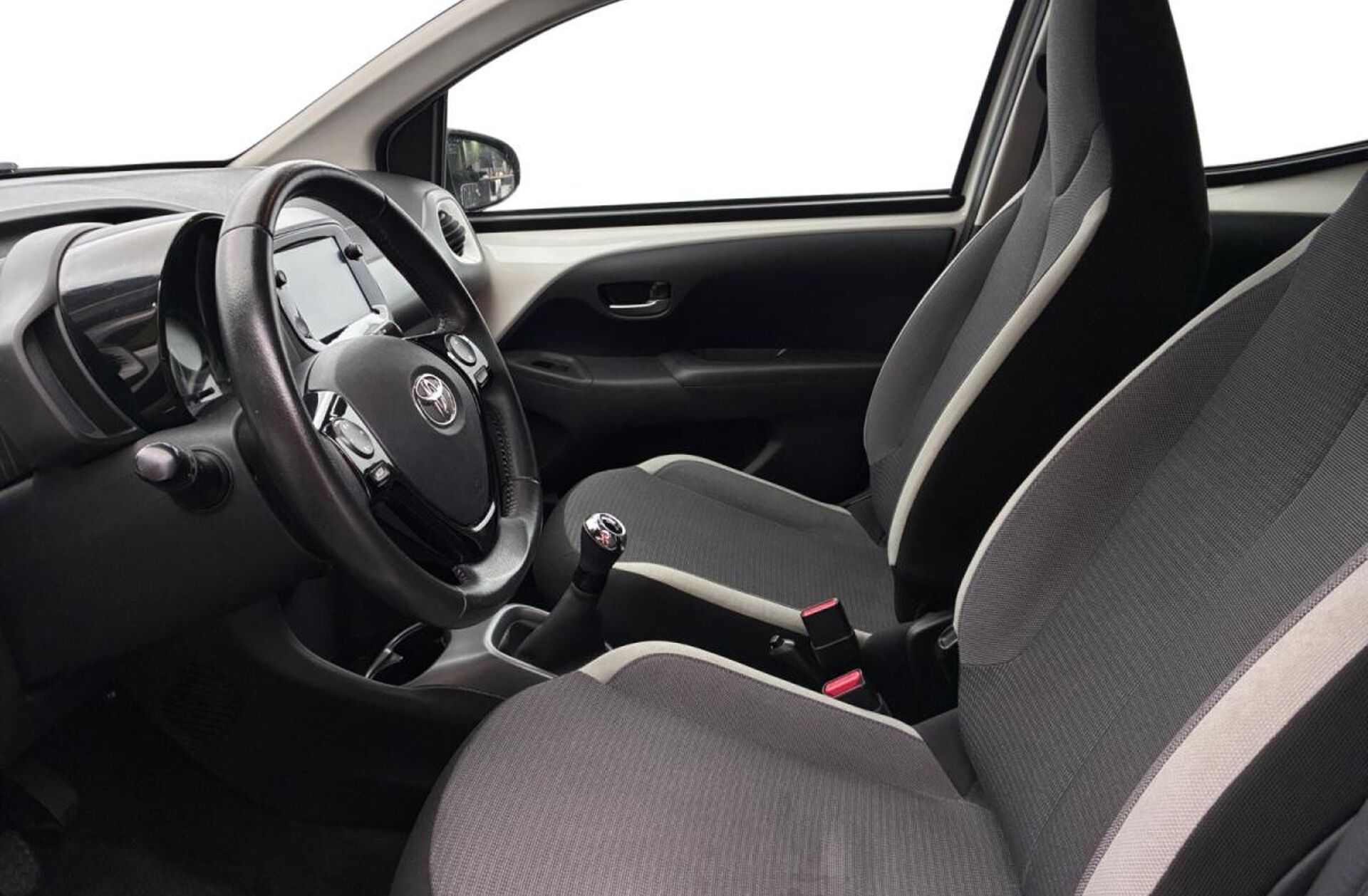 TOYOTA Aygo 1.0 X-Play Plus