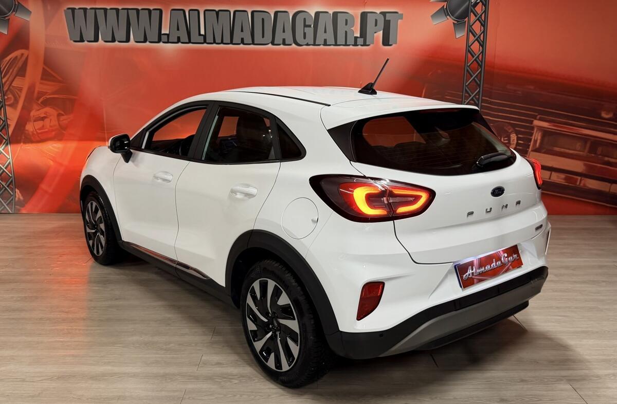 FORD Puma 1.0 EcoBoost MHEV Titanium