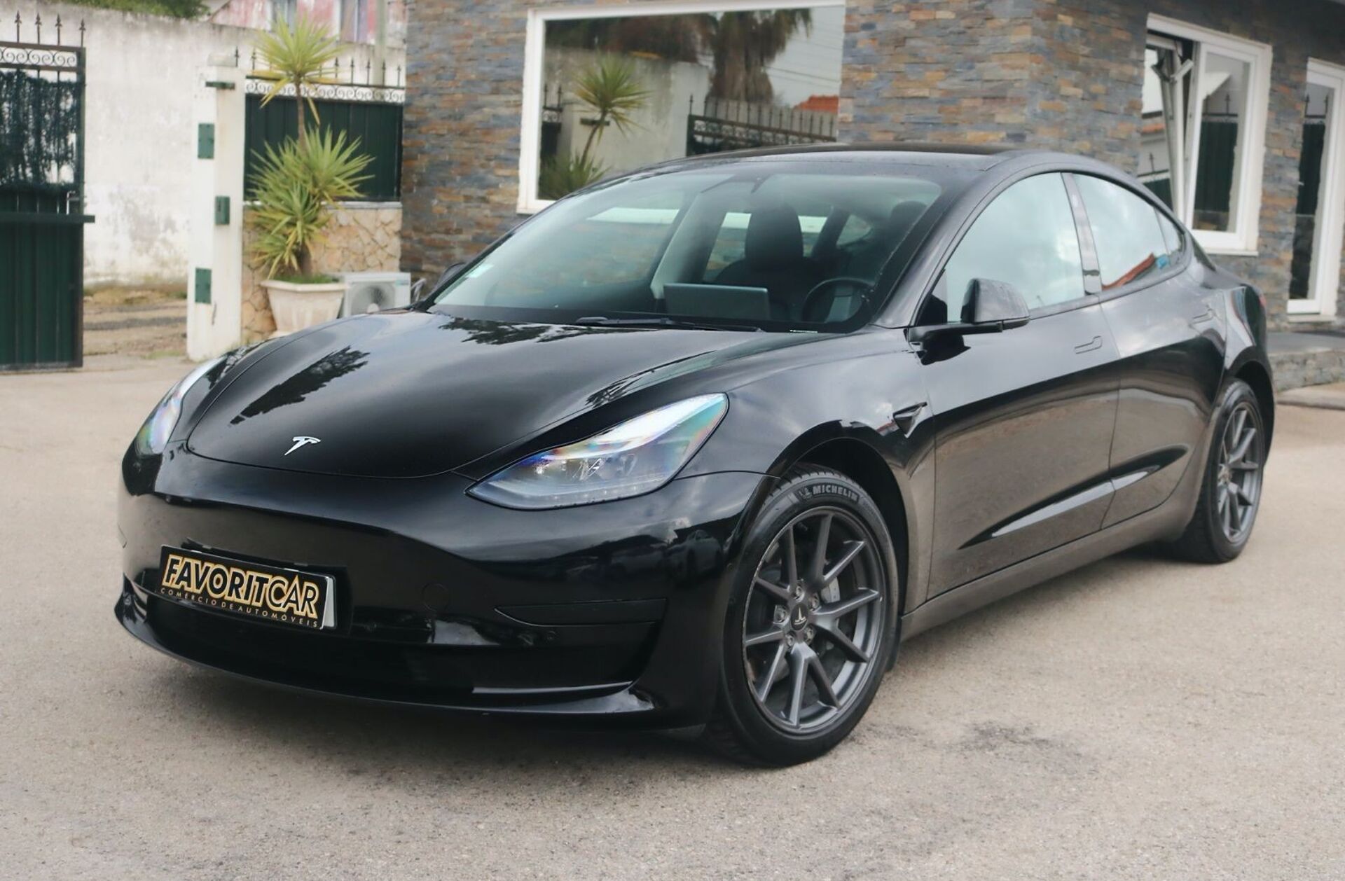 TESLA Model 3 Standard Range Plus RWD