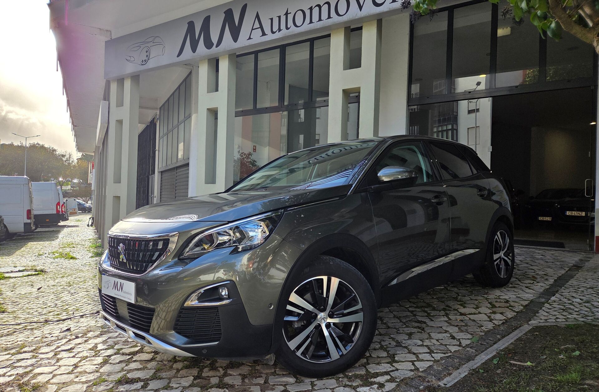 PEUGEOT 3008 1.2 PureTech Allure EAT8