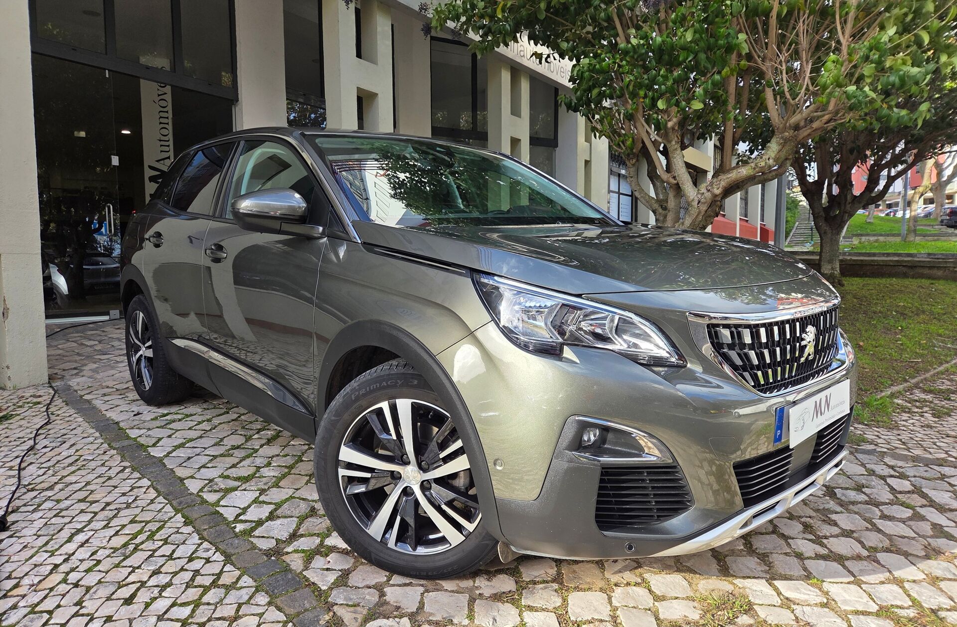 PEUGEOT 3008 1.2 PureTech Allure EAT8