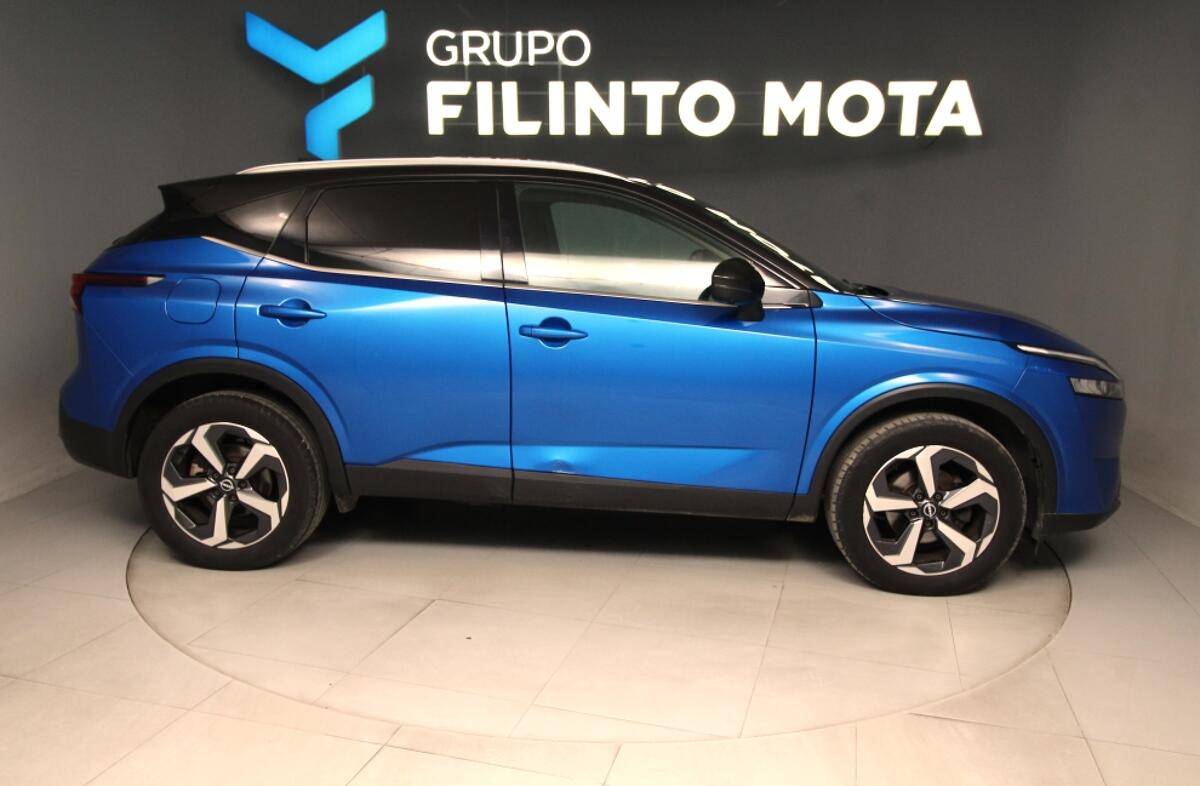 NISSAN Qashqai 1.3 DIG-T N-Connecta LED Xtronic