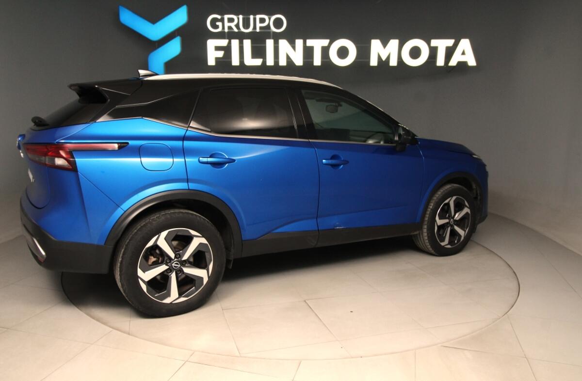 NISSAN Qashqai 1.3 DIG-T N-Connecta LED Xtronic