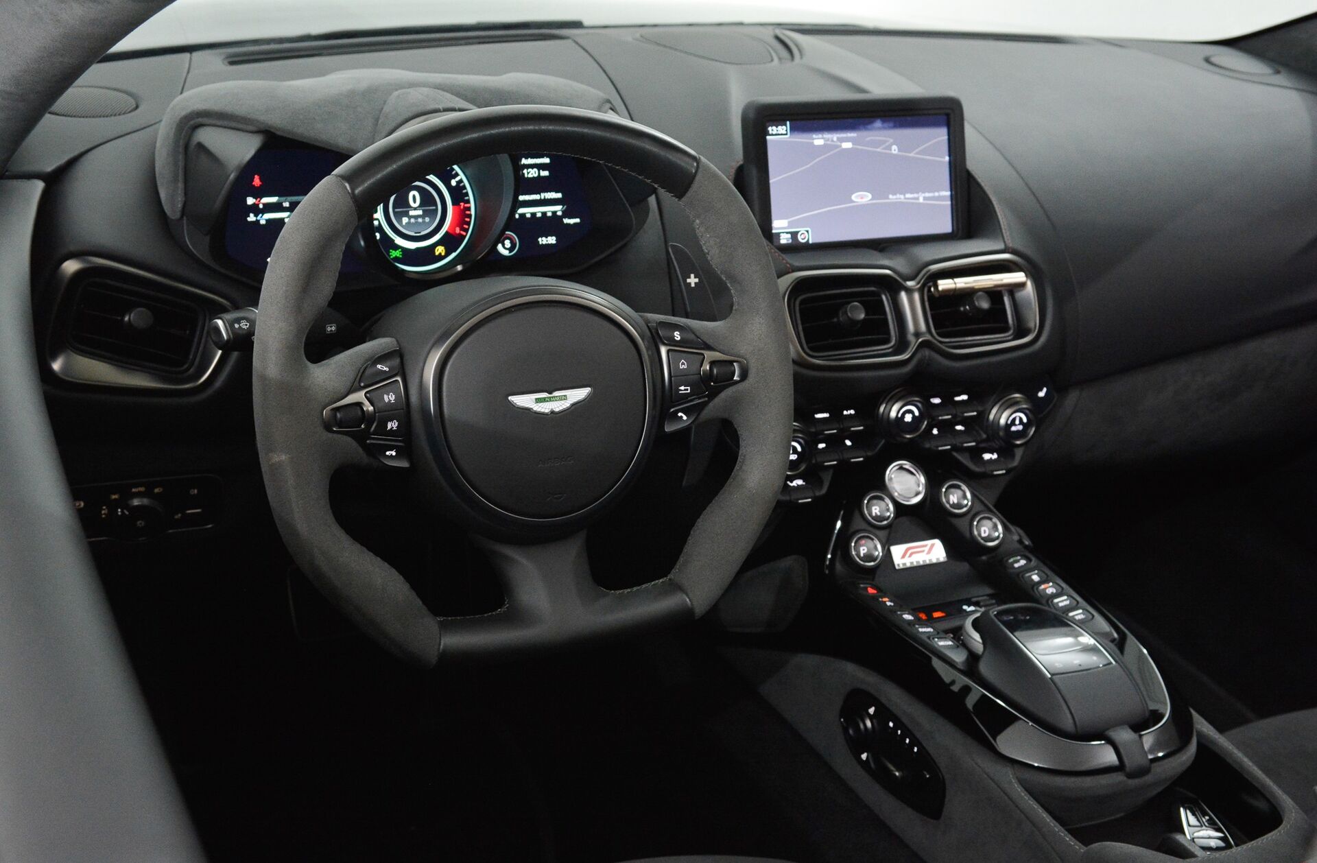 ASTON MARTIN Vantage V8 F1 Edition