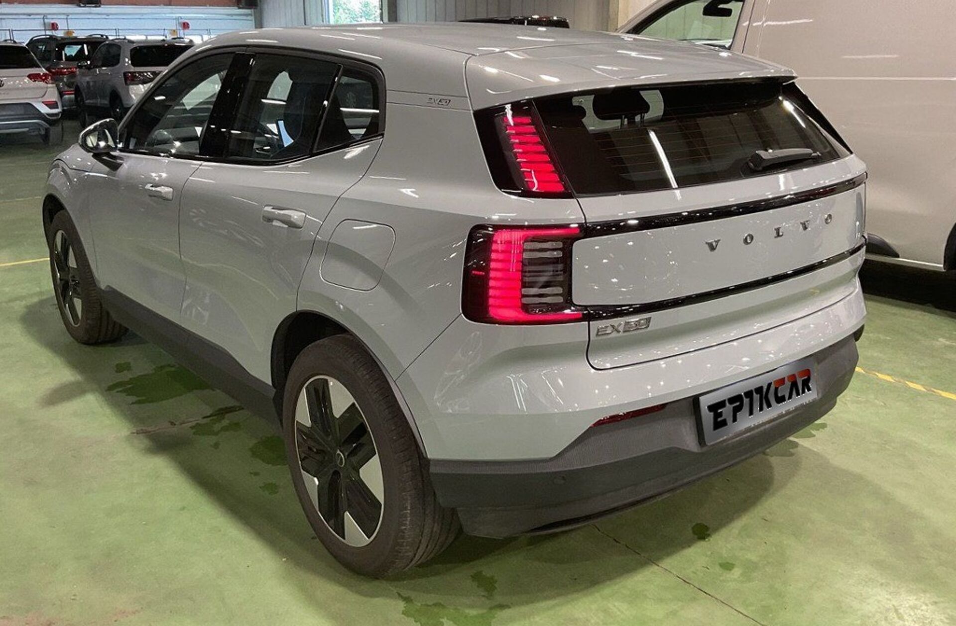 VOLVO EX30 69 kWh Single Motor Extended Range Plus