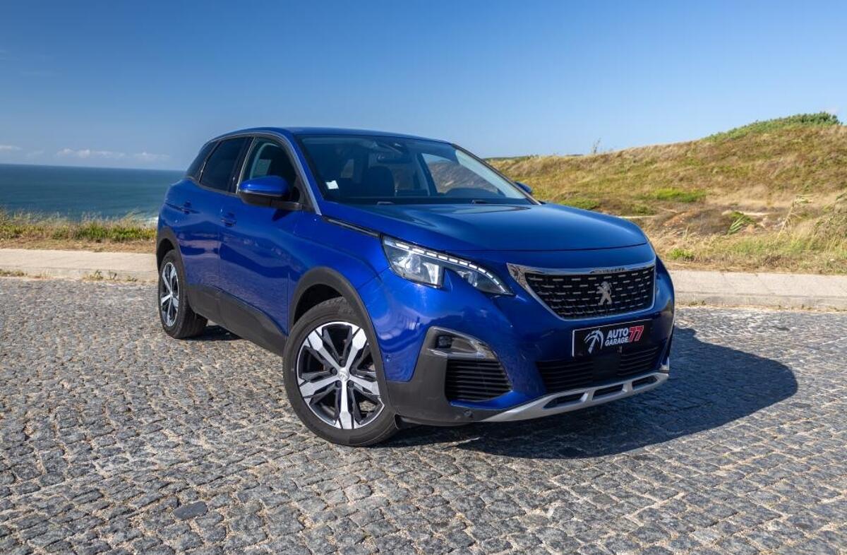 PEUGEOT 3008 1.5 BlueHDi Allure
