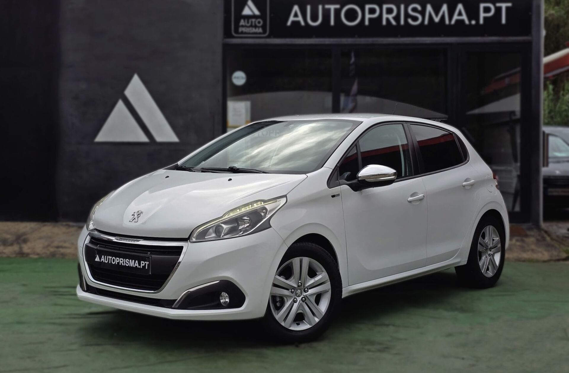 PEUGEOT 208 1.6 BlueHDi Style