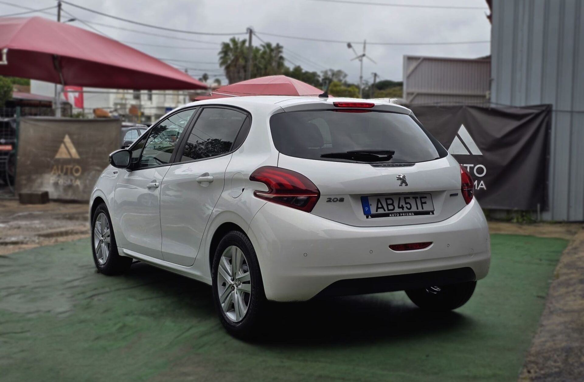 PEUGEOT 208 1.6 BlueHDi Style