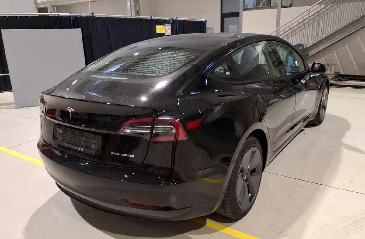 TESLA Model 3 Long Range Tração Integral