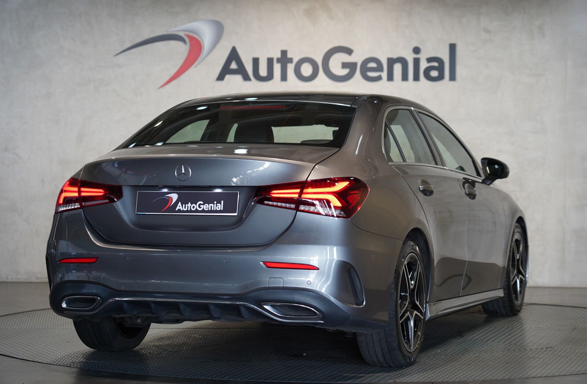 MERCEDES Classe A A 180 d AMG Line Aut.