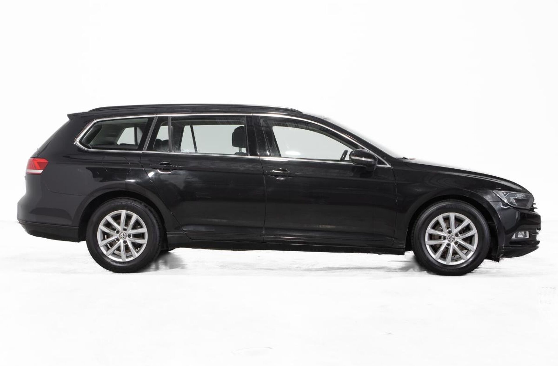 VOLKSWAGEN Passat 1.6 TDi Confortline