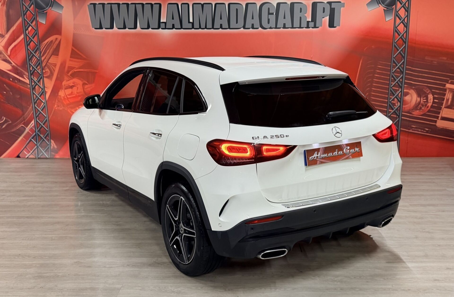 MERCEDES Classe GLA GLA 250 e AMG Line