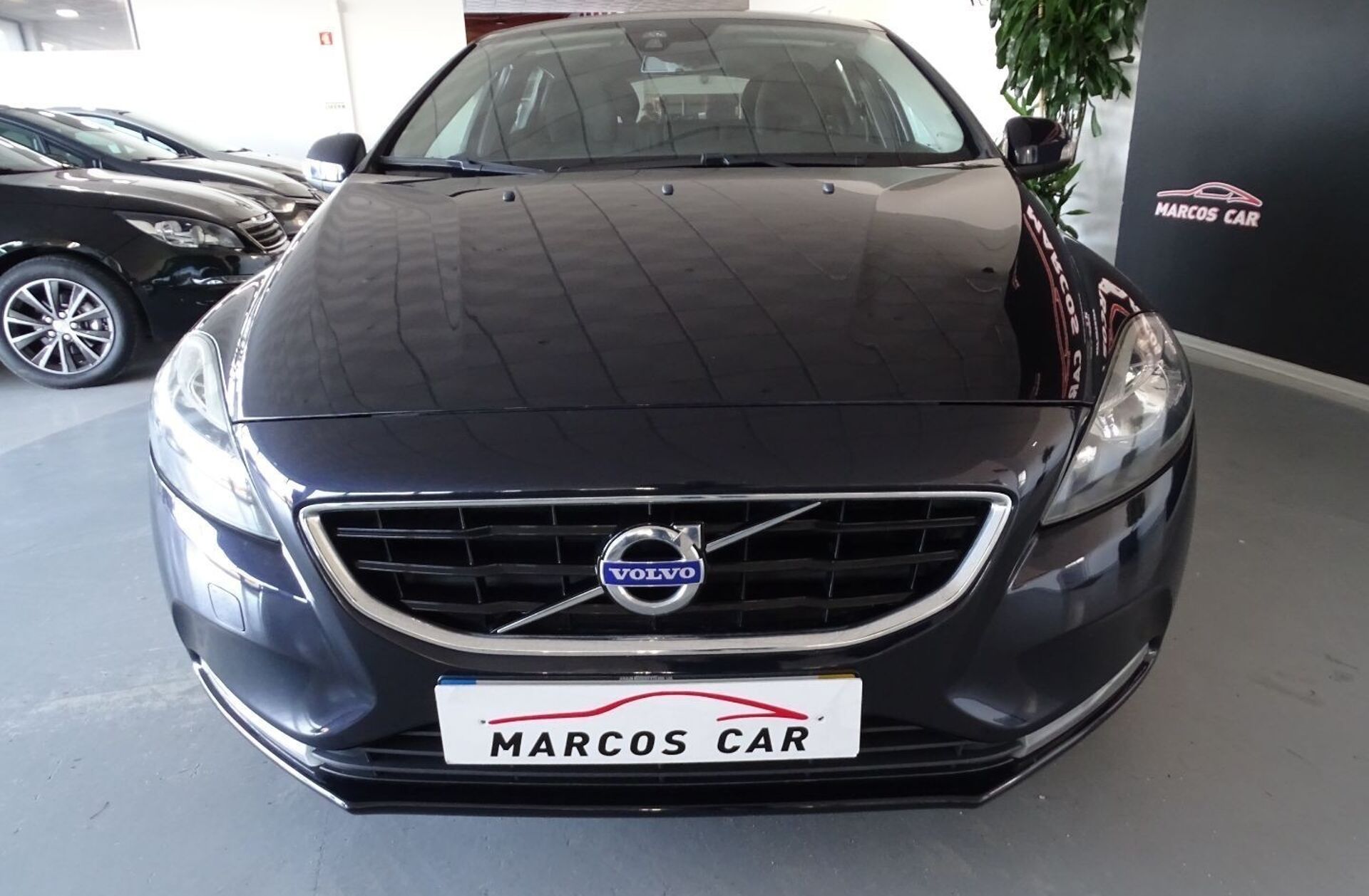 VOLVO V40 2.0 D2 Momentum Eco