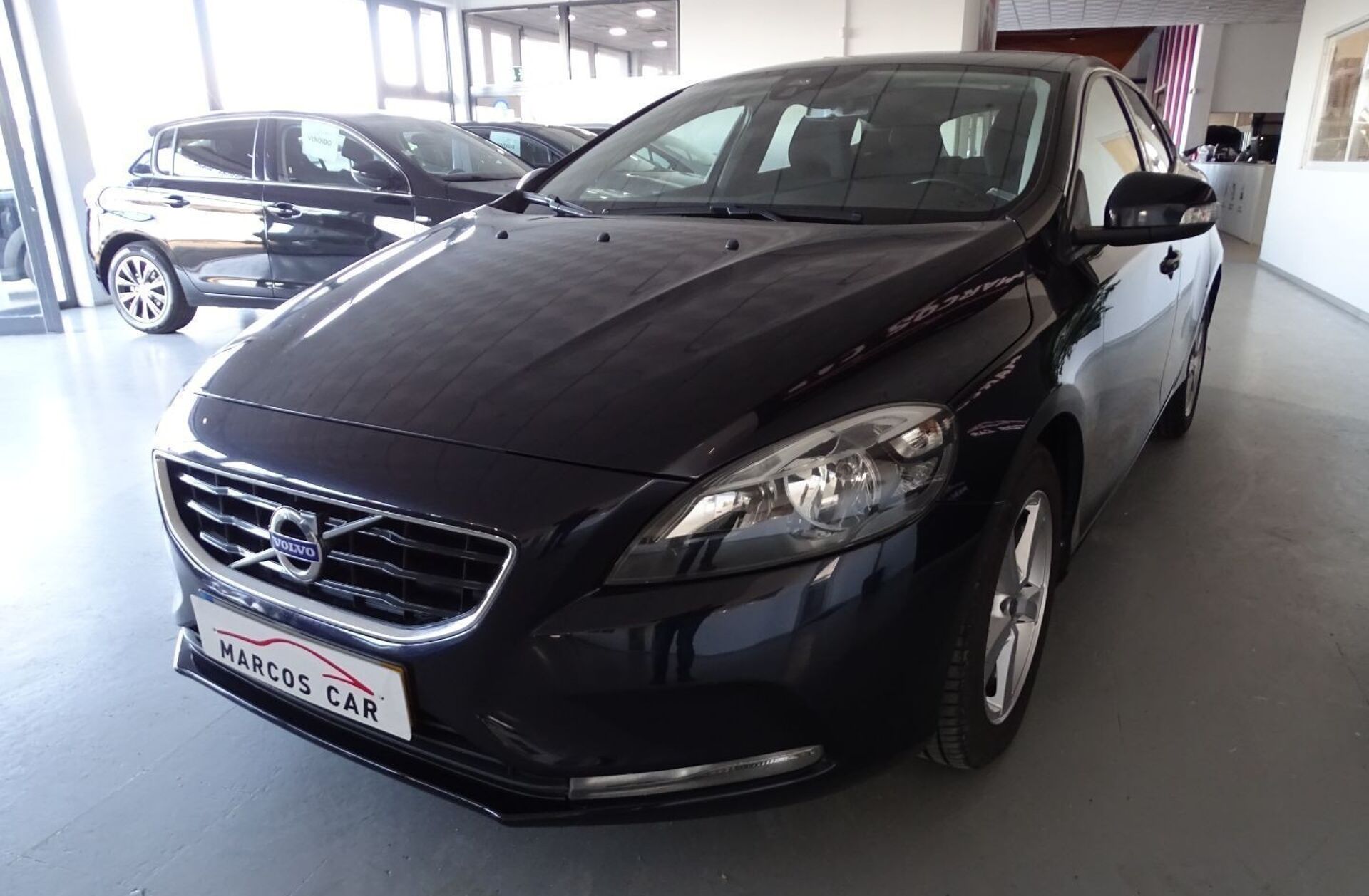 VOLVO V40 2.0 D2 Momentum Eco