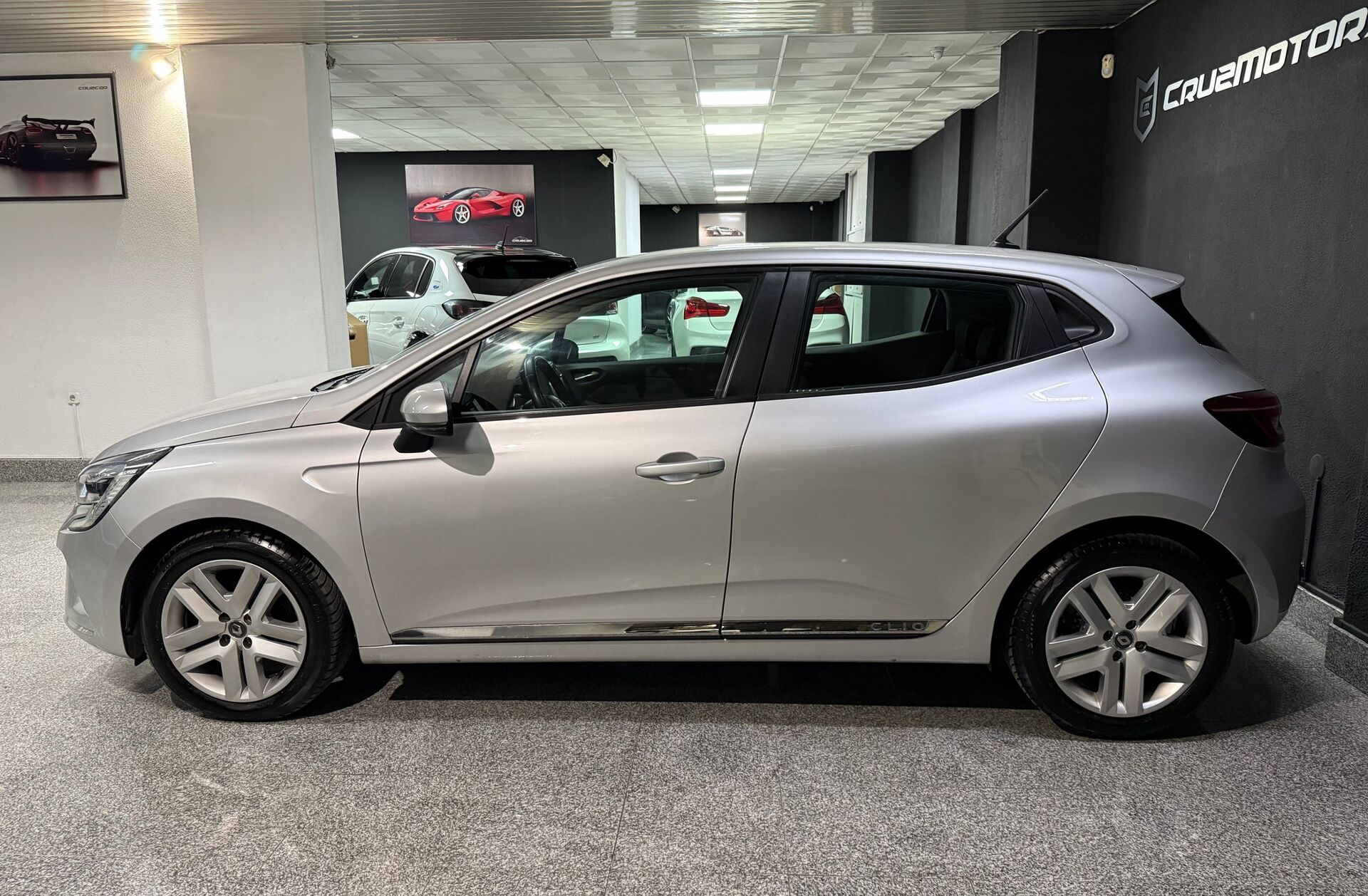 RENAULT Clio 1.0 TCe Intens