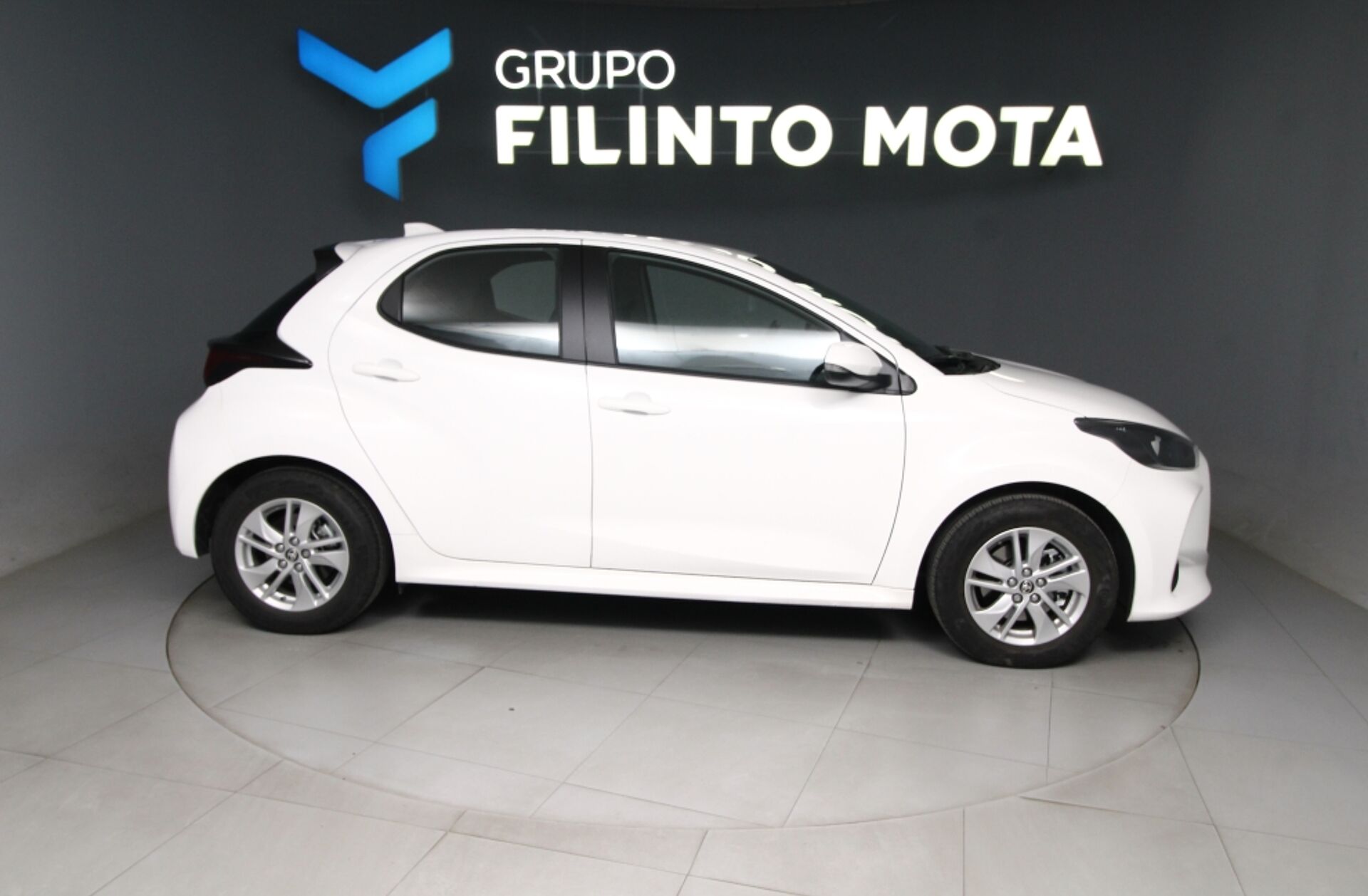 TOYOTA Yaris 1.5 HDF Comfort Plus