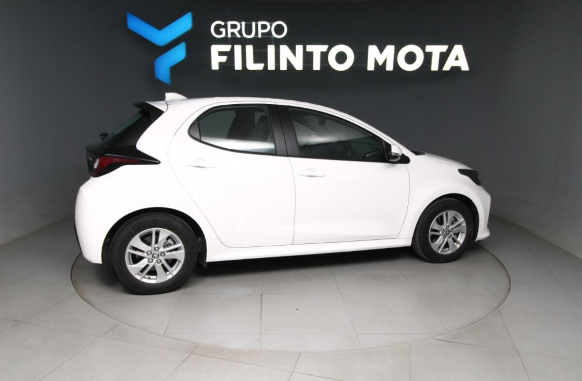 TOYOTA Yaris 1.5 HDF Comfort Plus