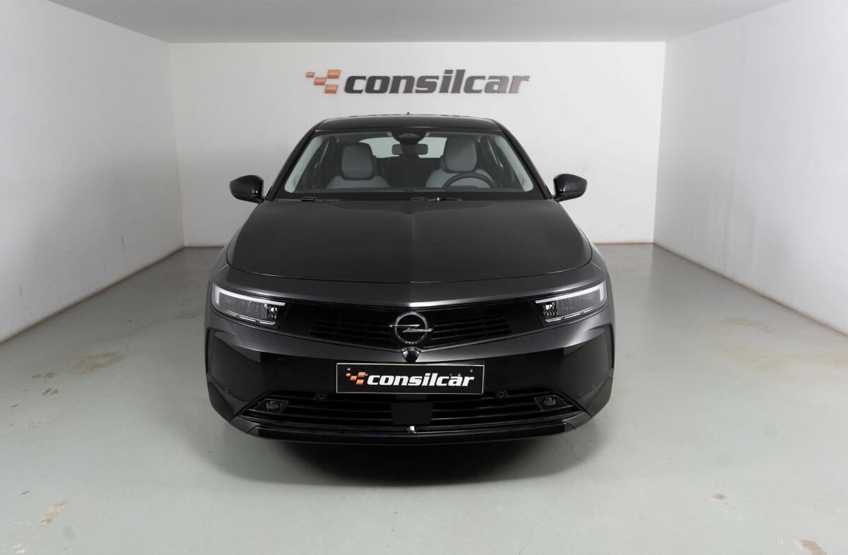 OPEL Astra 1.2 T Edition Aut.