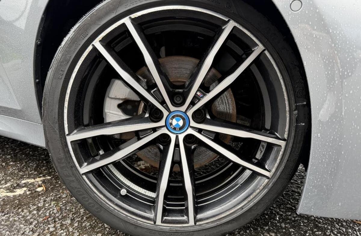 BMW Serie-3 320 e Pack Desportivo M Auto