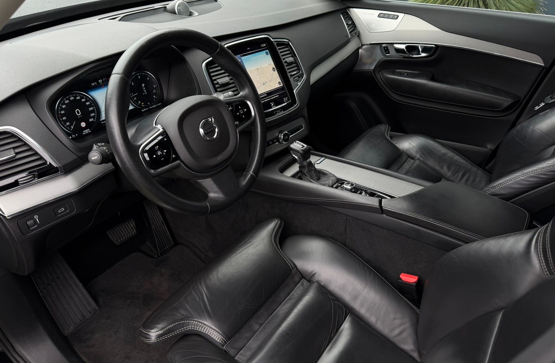 VOLVO XC90 2.0 D5 Inscription AWD