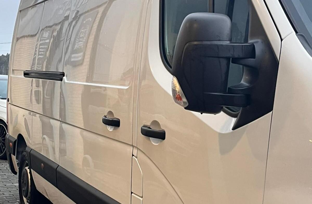 RENAULT Master 2.3 dCi L3H2 3.5T SS