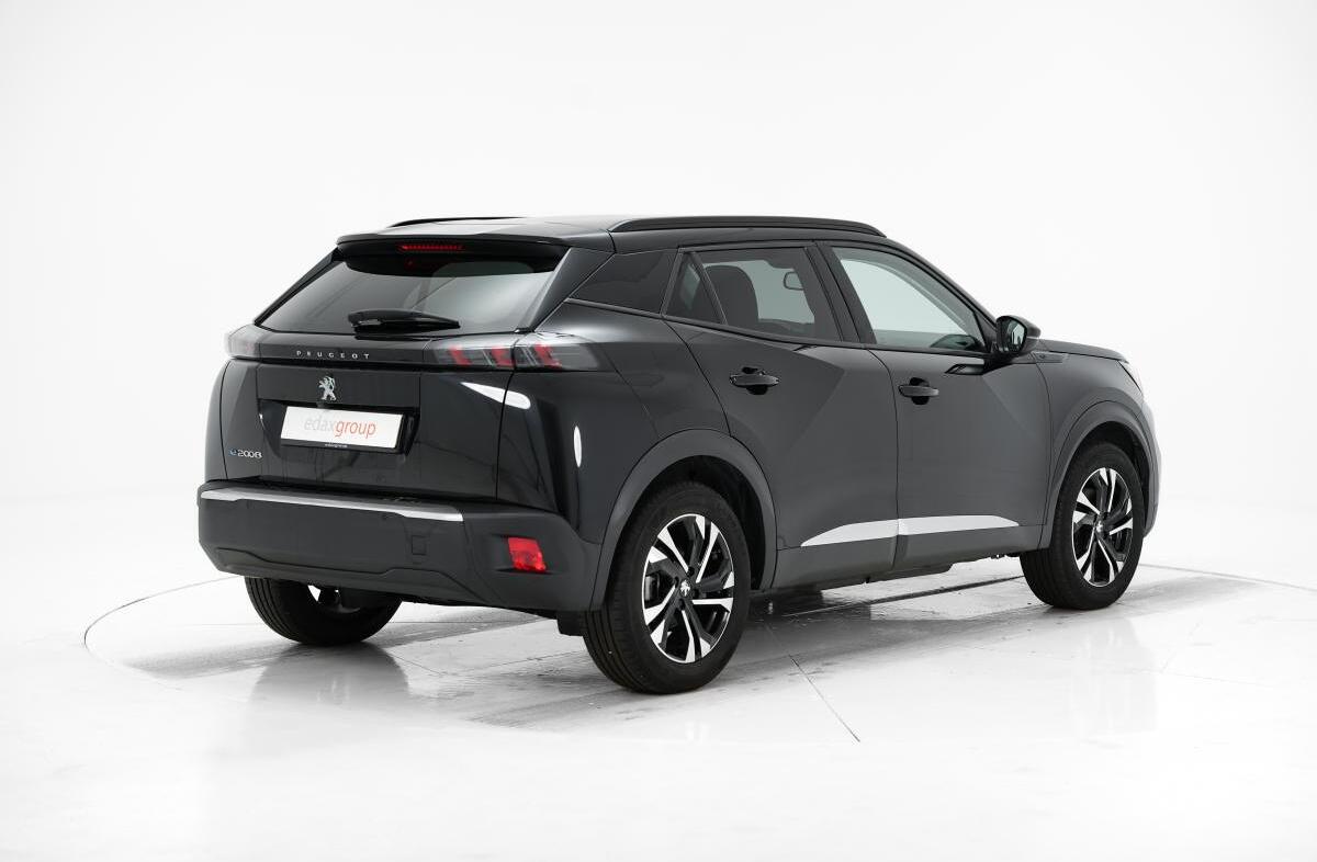 PEUGEOT 2008 e- 50 kWh GT