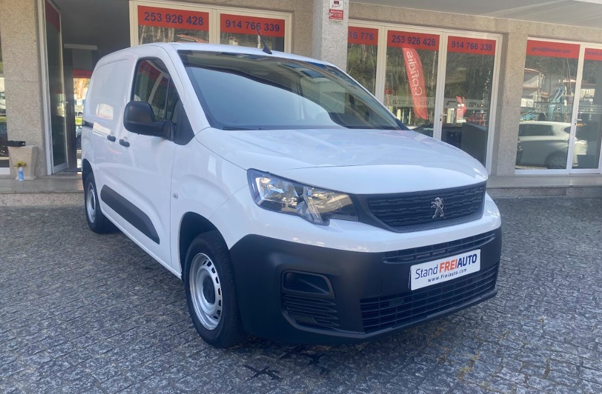 PEUGEOT Partner 1.5 BlueHDi Pro Standard