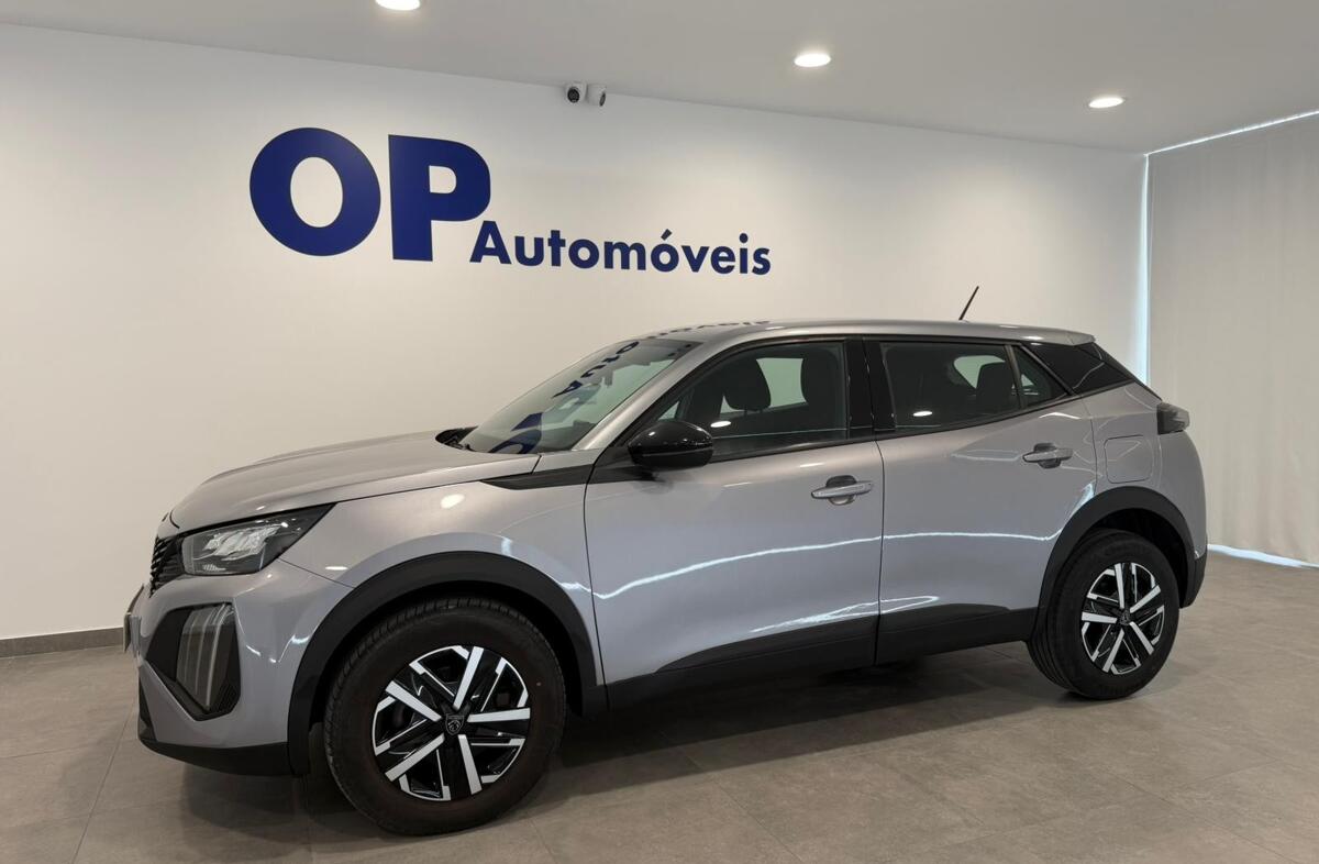 PEUGEOT 2008 1.2 PureTech Active