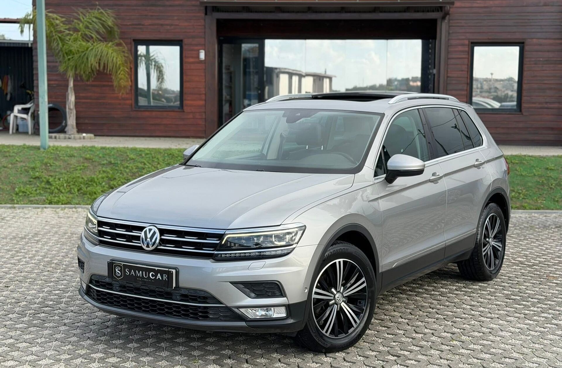 VOLKSWAGEN Tiguan 2.0 TDI Highline DSG 4Motion