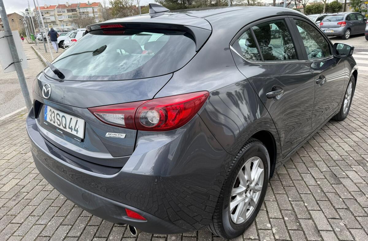 MAZDA 3 Mazda 1.5 Sky-D Evolve