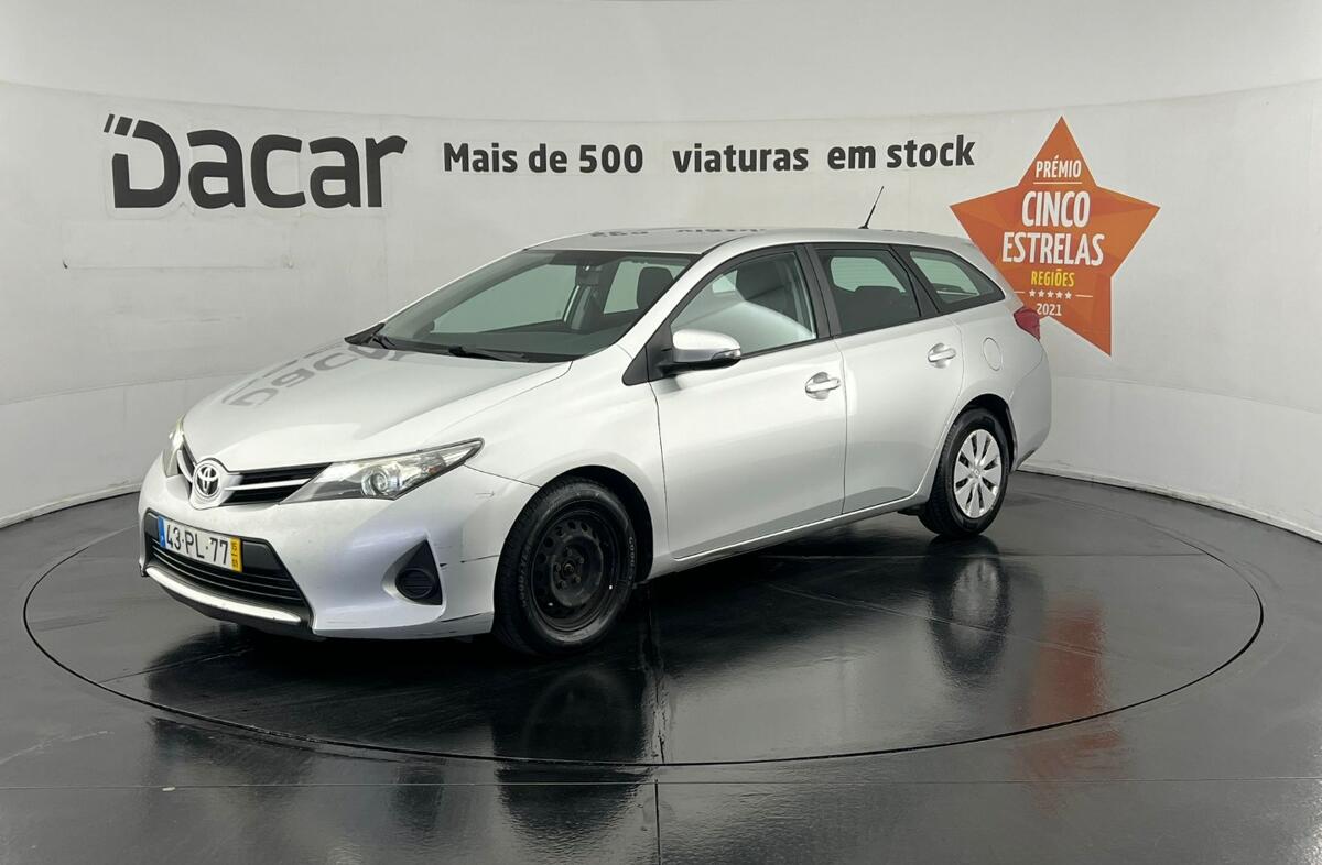 TOYOTA Auris 1.4 D-4D Active