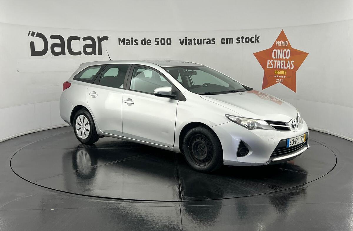TOYOTA Auris 1.4 D-4D Active