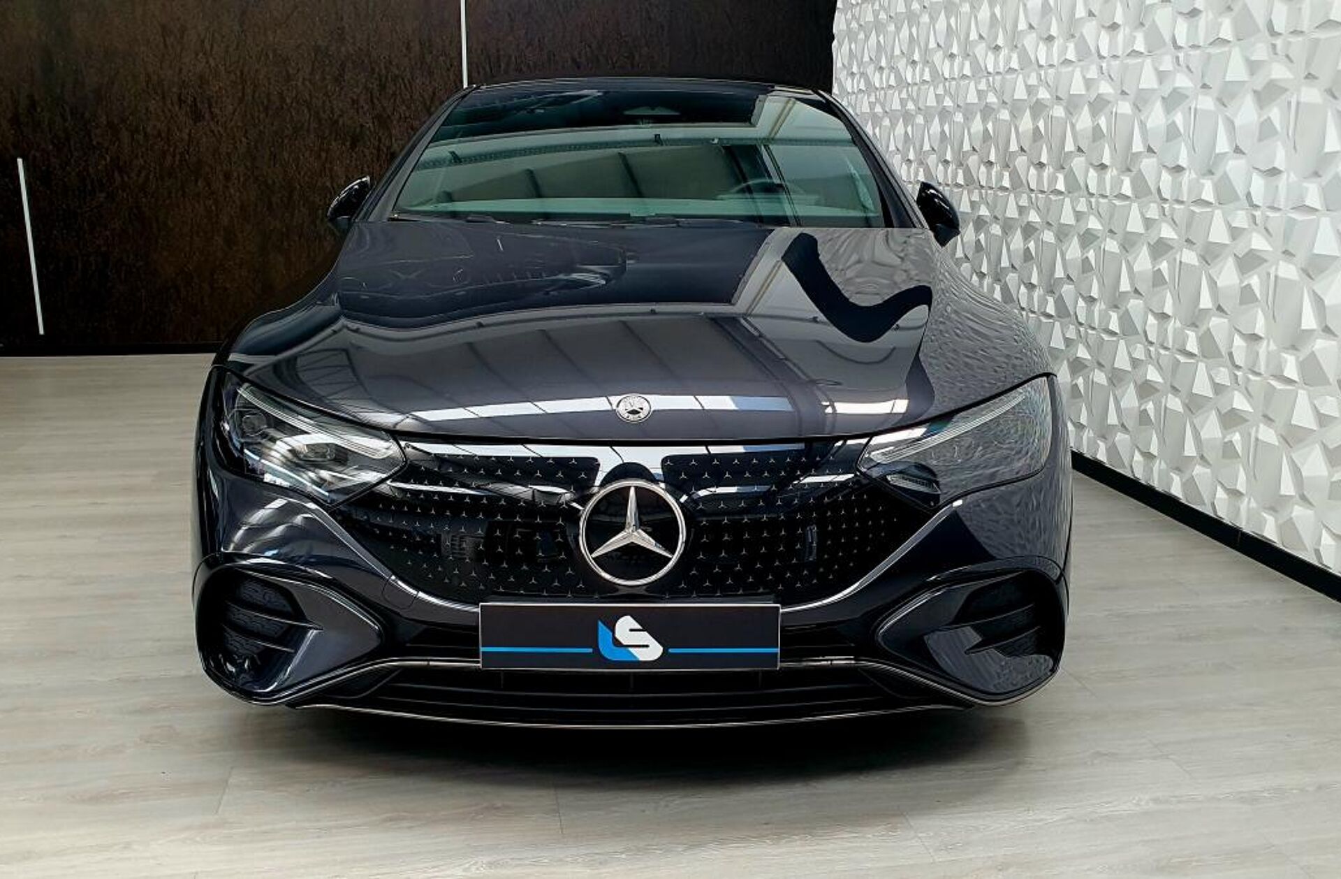 MERCEDES EQE 350+ Edition