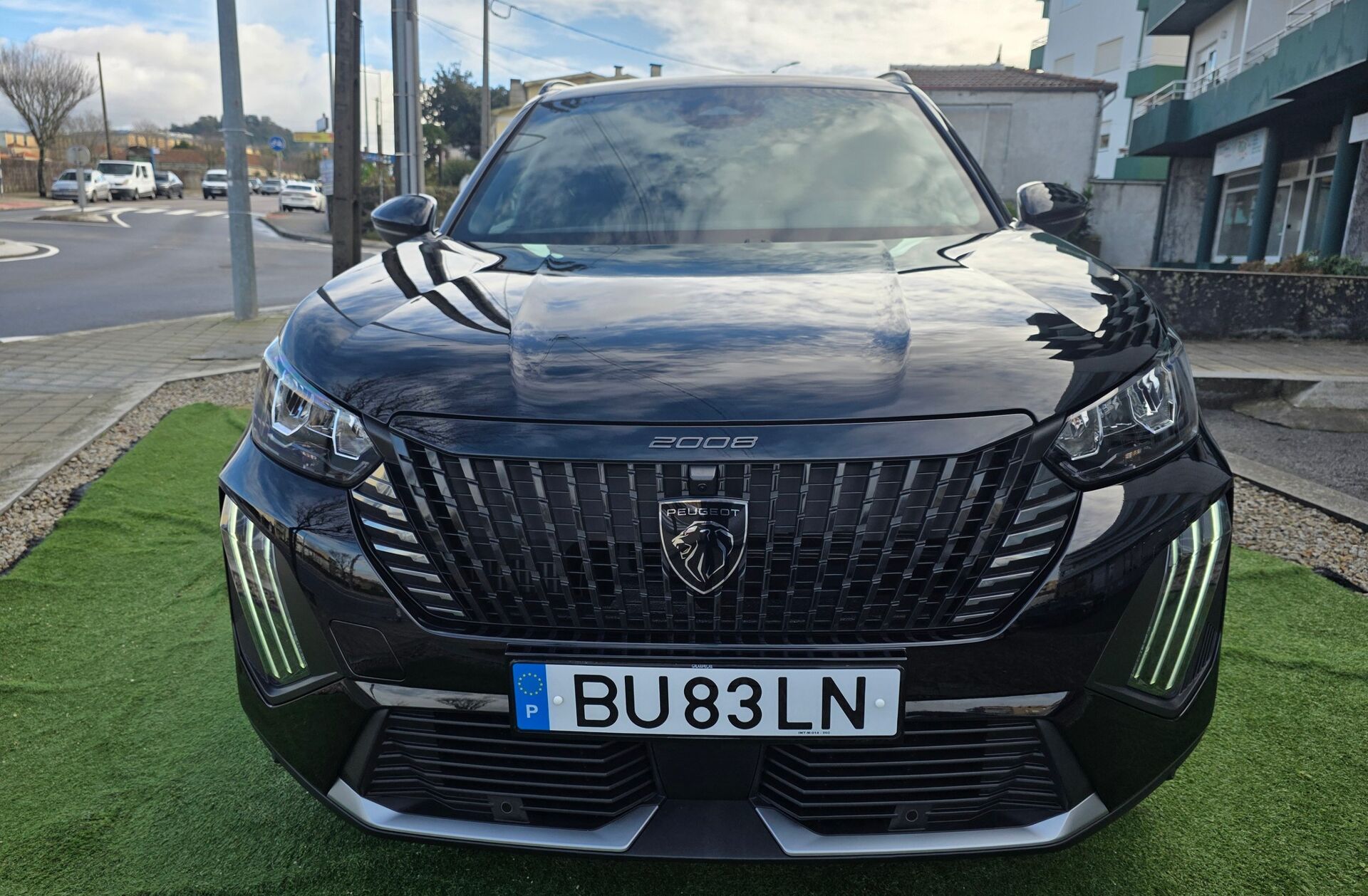 PEUGEOT 2008 1.2 Hybrid Allure e-DCS6