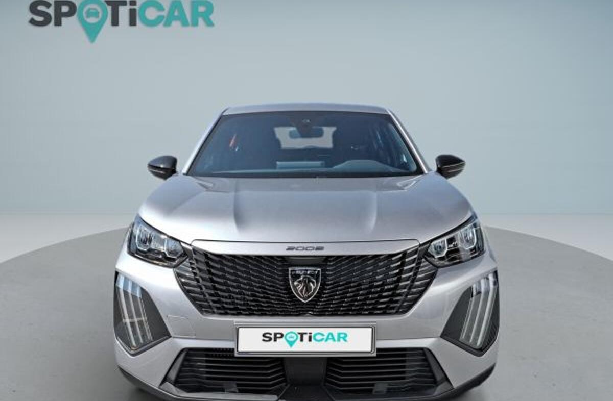 PEUGEOT 2008 1.2 PureTech Style