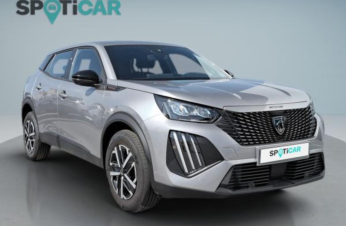 PEUGEOT 2008 1.2 PureTech Style