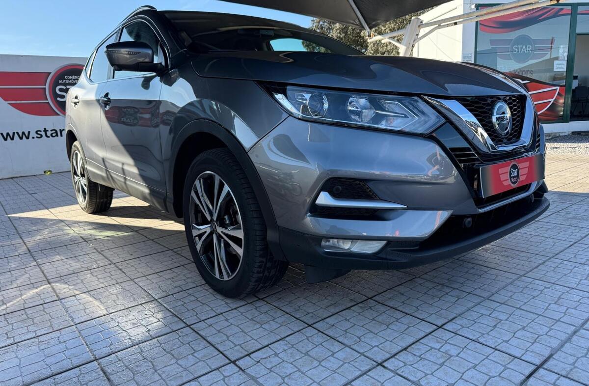 NISSAN Qashqai 1.5 dCi N-Connecta Led