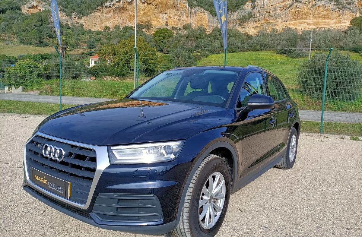 AUDI Q5 2.0 TDI Design