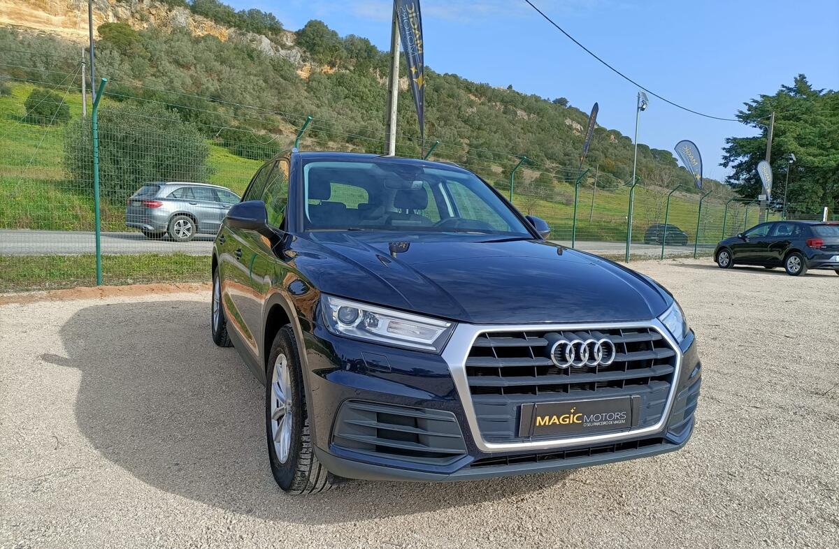 AUDI Q5 2.0 TDI Design