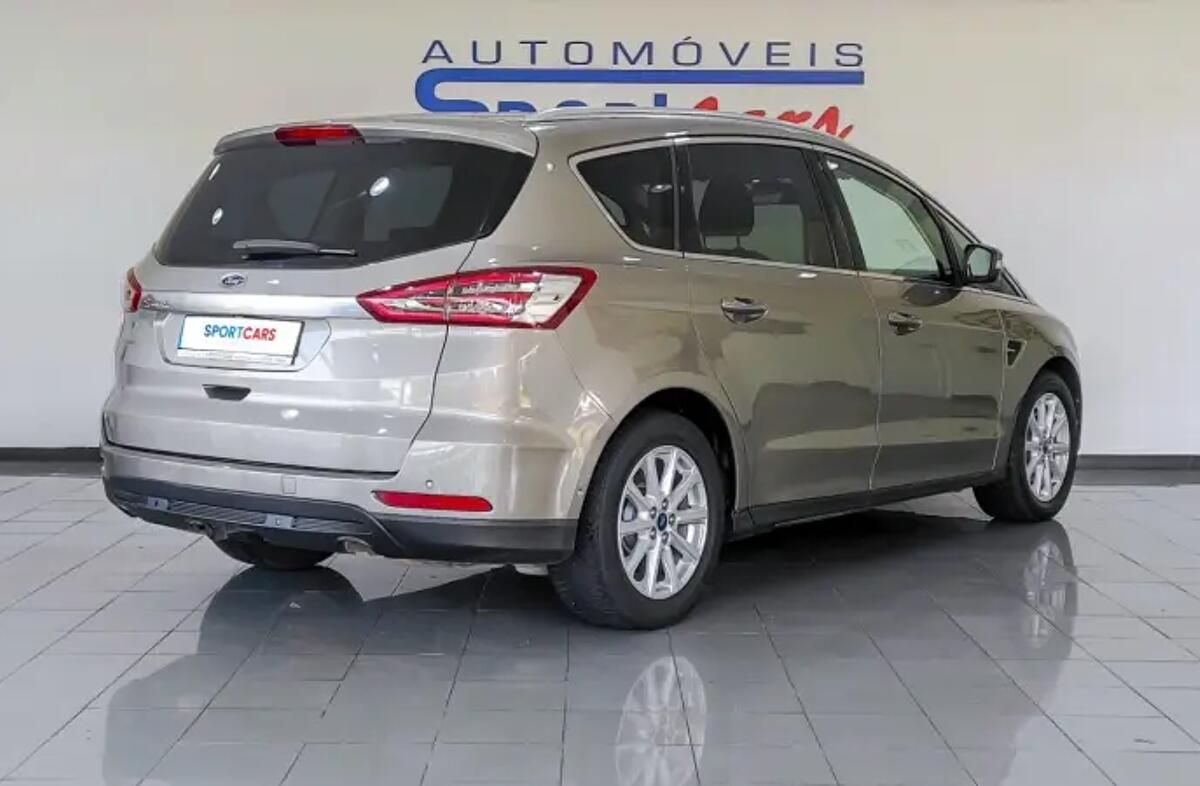 FORD S-MAX 2.0 TDCi Titanium Powershift