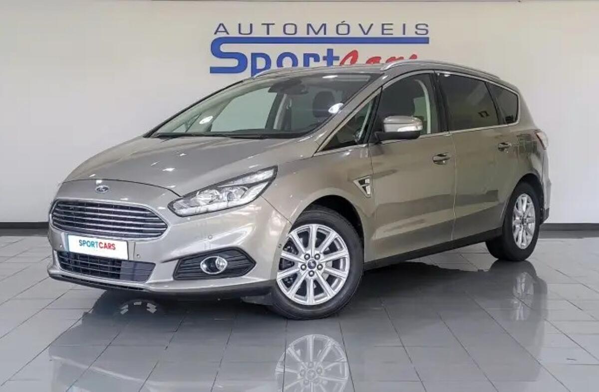 FORD S-MAX 2.0 TDCi Titanium Powershift