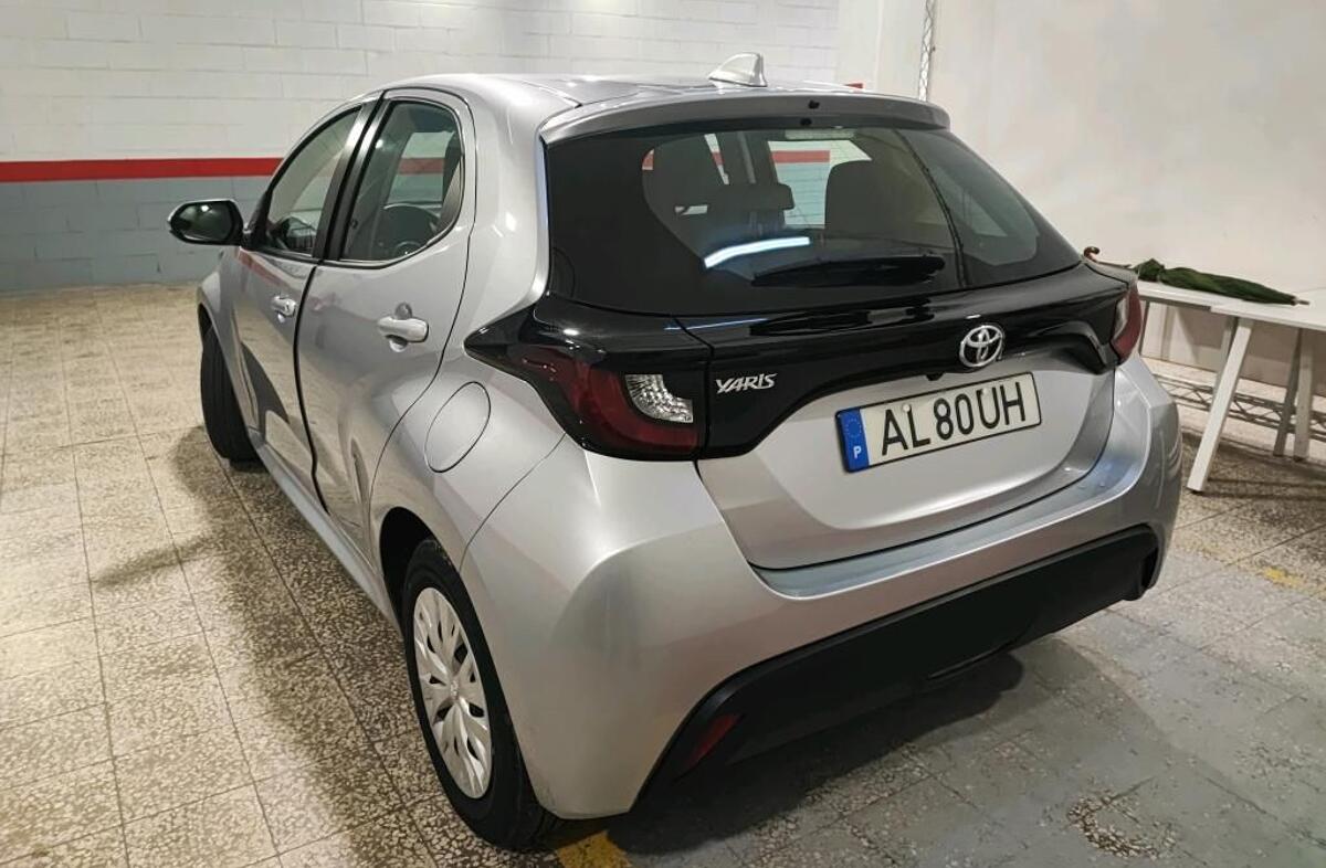 TOYOTA Yaris 1.0 VVT-i Comfort