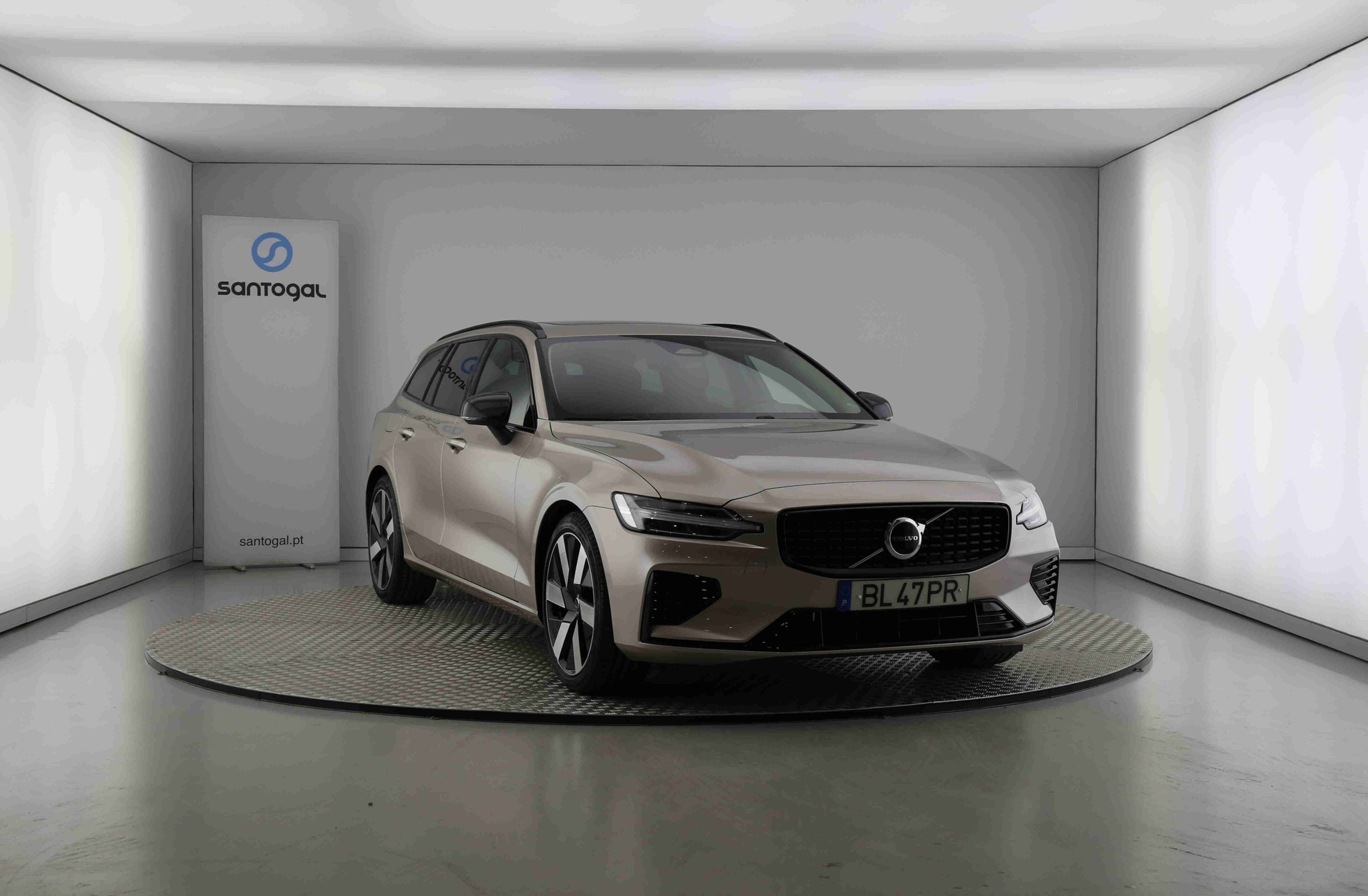 VOLVO V60 2.0 T6 AWD TE Plus Dark