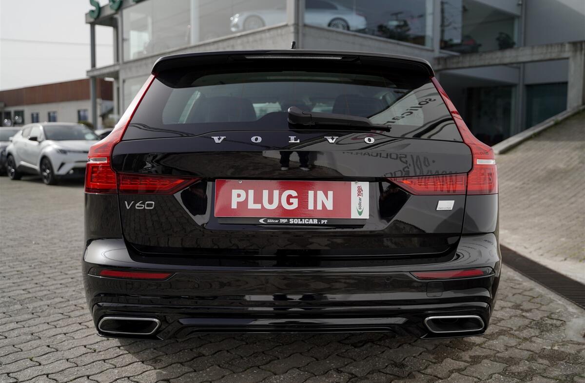 VOLVO V60 2.0 T6 AWD TE R-Design Expression