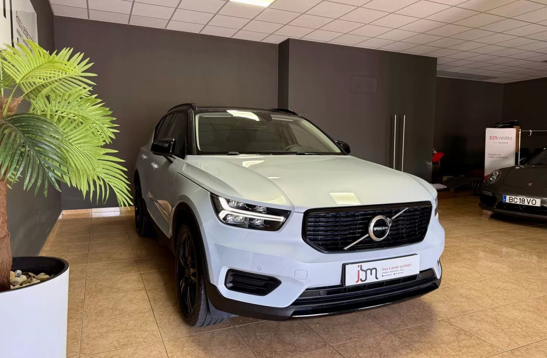 VOLVO XC40 1.5 T5 PHEV R-Design Expression