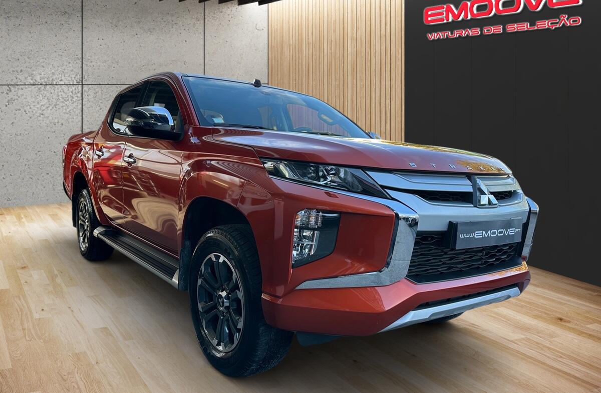 MITSUBISHI L 200 2.3 DI-D Strakar CD Connect Edition 4WD