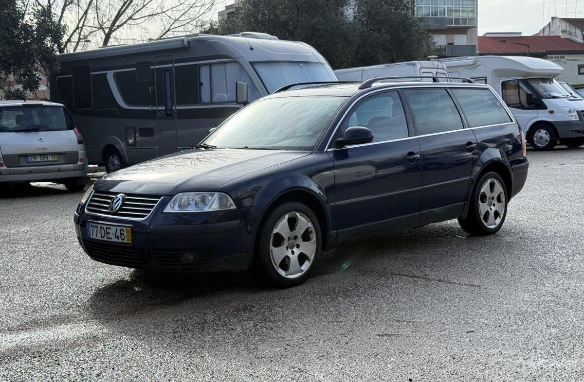 VOLKSWAGEN Passat Variant 1.6 Confortline